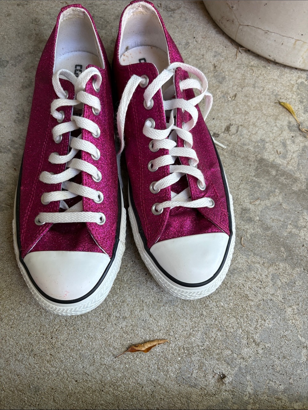Sparkle Low-Top Sneakers in Magenta Pink